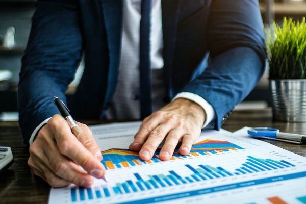 Canva Design DAGjk-znSQE Canadian factoring service helping businesses grow