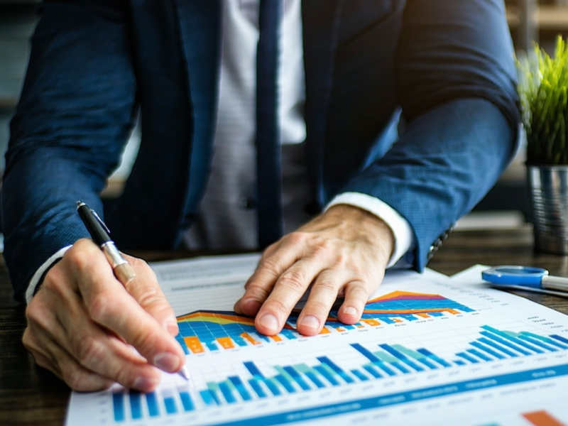 Canva Design DAGjk-znSQE Canadian factoring service helping businesses grow